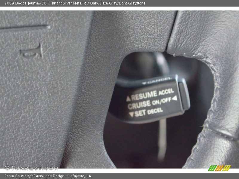 Bright Silver Metallic / Dark Slate Gray/Light Graystone 2009 Dodge Journey SXT