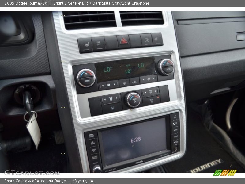 Bright Silver Metallic / Dark Slate Gray/Light Graystone 2009 Dodge Journey SXT