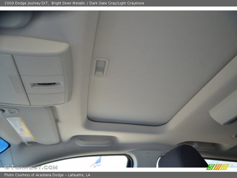 Bright Silver Metallic / Dark Slate Gray/Light Graystone 2009 Dodge Journey SXT