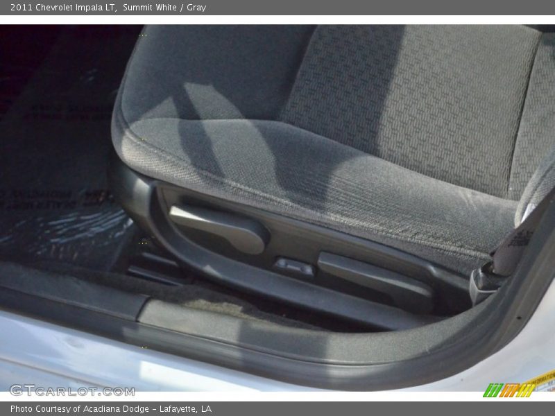 Summit White / Gray 2011 Chevrolet Impala LT