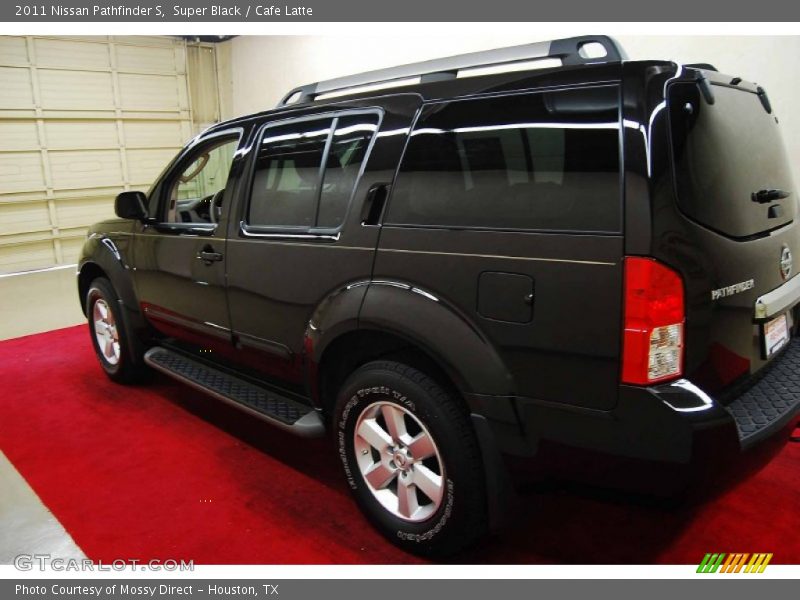 Super Black / Cafe Latte 2011 Nissan Pathfinder S