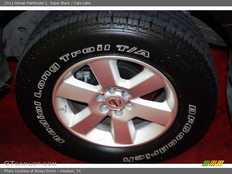 Super Black / Cafe Latte 2011 Nissan Pathfinder S