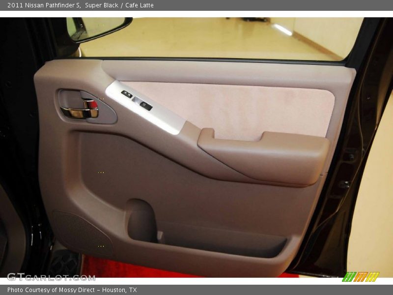 Super Black / Cafe Latte 2011 Nissan Pathfinder S