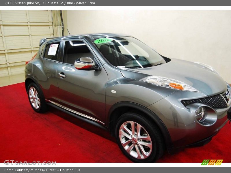 Gun Metallic / Black/Silver Trim 2012 Nissan Juke SV