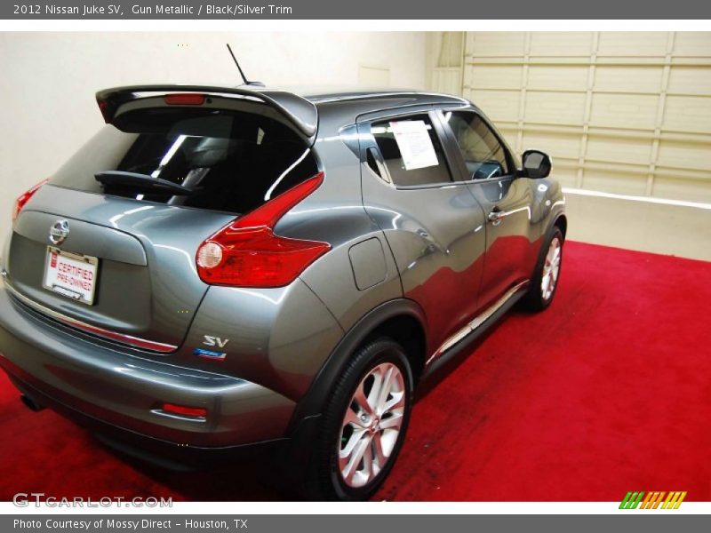 Gun Metallic / Black/Silver Trim 2012 Nissan Juke SV