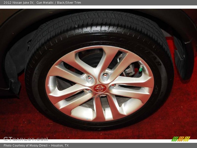 Gun Metallic / Black/Silver Trim 2012 Nissan Juke SV