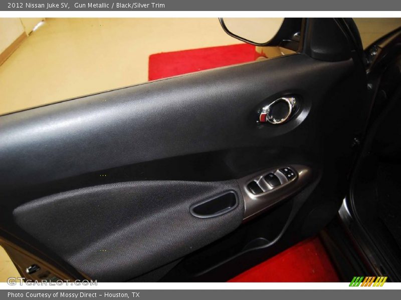 Gun Metallic / Black/Silver Trim 2012 Nissan Juke SV