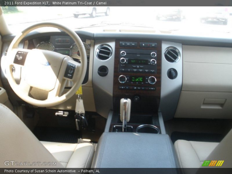 White Platinum Tri-Coat / Camel 2011 Ford Expedition XLT