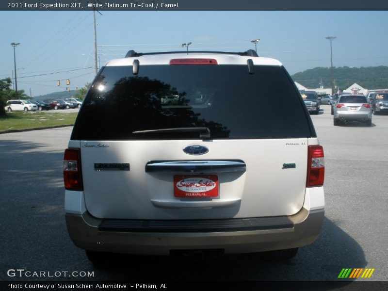 White Platinum Tri-Coat / Camel 2011 Ford Expedition XLT