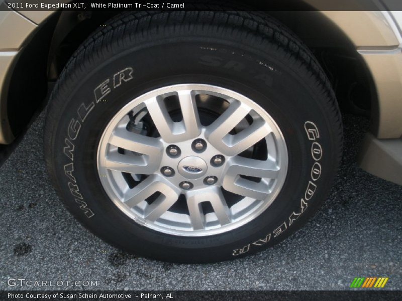 White Platinum Tri-Coat / Camel 2011 Ford Expedition XLT