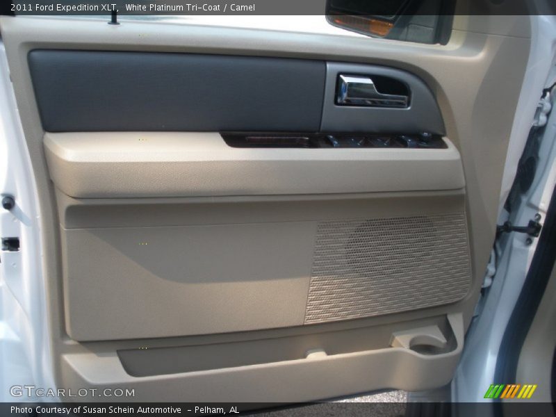 White Platinum Tri-Coat / Camel 2011 Ford Expedition XLT