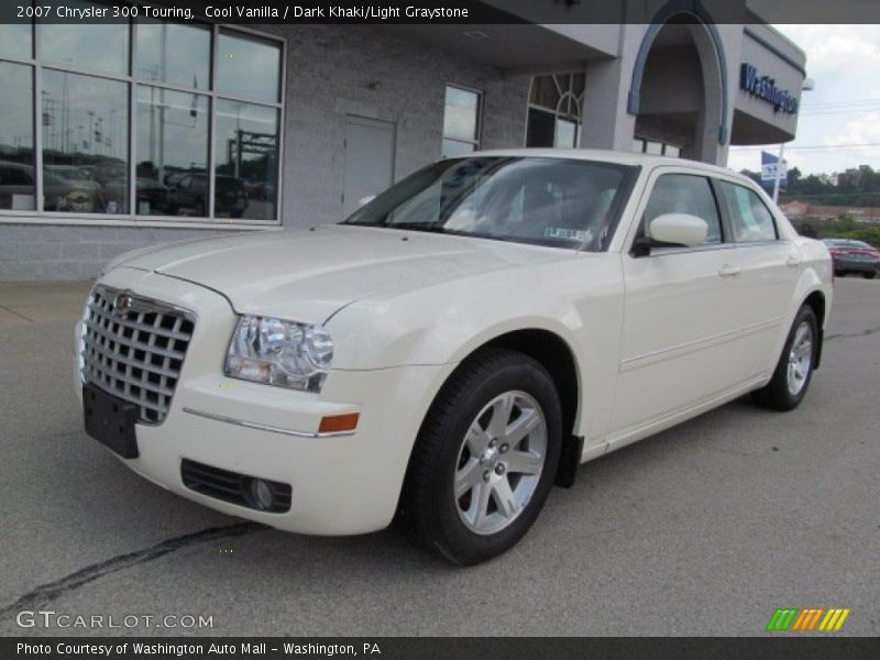 Cool Vanilla / Dark Khaki/Light Graystone 2007 Chrysler 300 Touring
