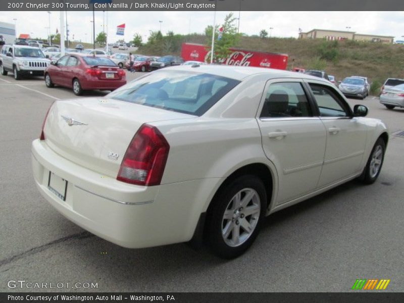 Cool Vanilla / Dark Khaki/Light Graystone 2007 Chrysler 300 Touring