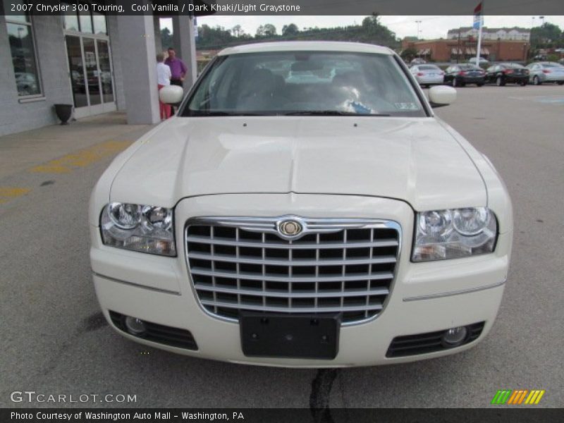 Cool Vanilla / Dark Khaki/Light Graystone 2007 Chrysler 300 Touring