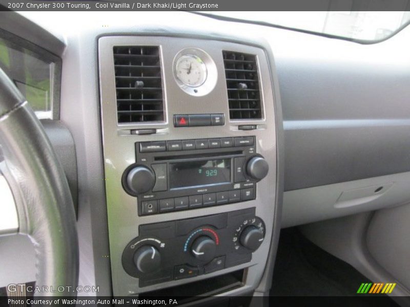 Cool Vanilla / Dark Khaki/Light Graystone 2007 Chrysler 300 Touring