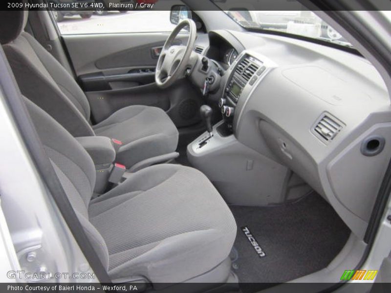 Platinum / Gray 2009 Hyundai Tucson SE V6 4WD