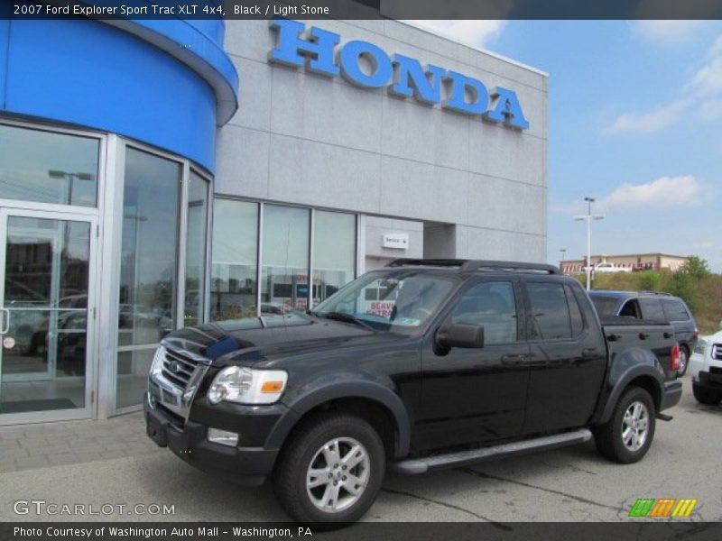 Black / Light Stone 2007 Ford Explorer Sport Trac XLT 4x4