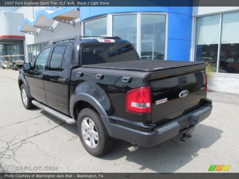 Black / Light Stone 2007 Ford Explorer Sport Trac XLT 4x4