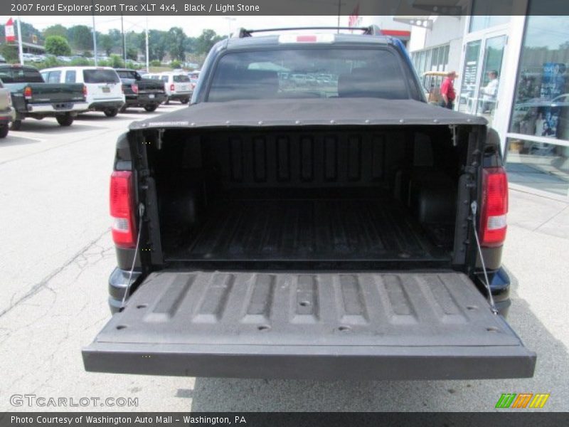 Black / Light Stone 2007 Ford Explorer Sport Trac XLT 4x4