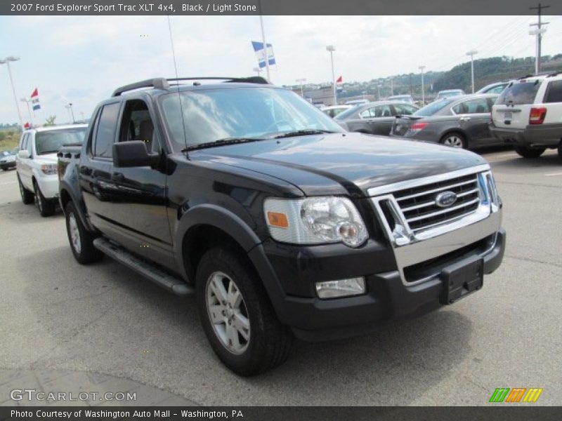 Black / Light Stone 2007 Ford Explorer Sport Trac XLT 4x4