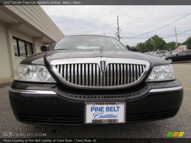 Black / Black 2007 Lincoln Town Car Signature Limited
