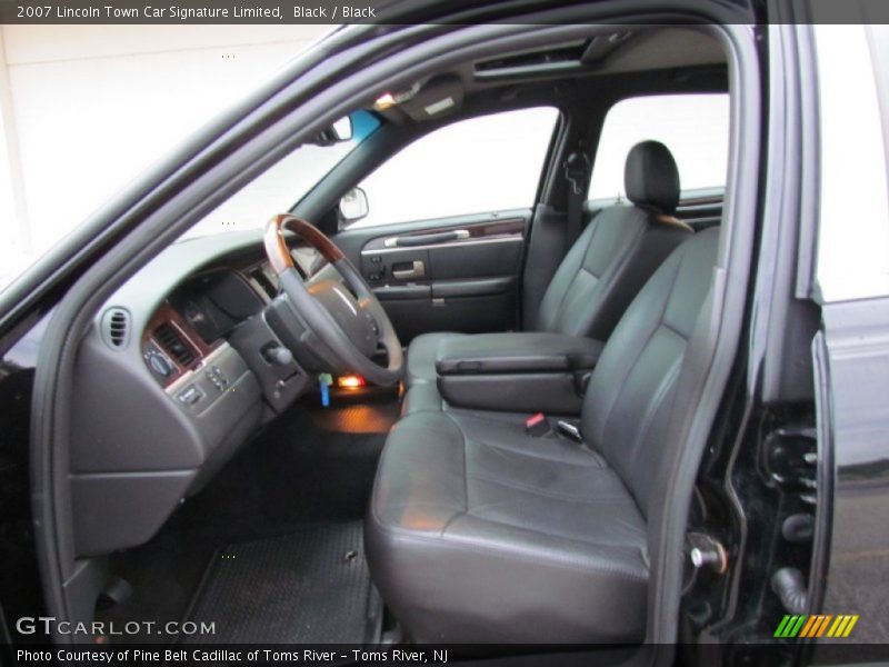 Black / Black 2007 Lincoln Town Car Signature Limited