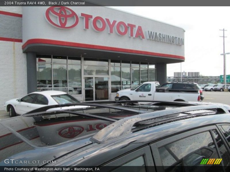 Black / Dark Charcoal 2004 Toyota RAV4 4WD