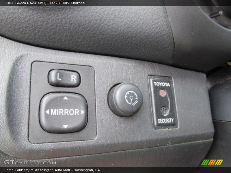 Black / Dark Charcoal 2004 Toyota RAV4 4WD
