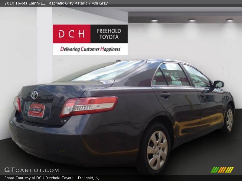 Magnetic Gray Metallic / Ash Gray 2010 Toyota Camry LE