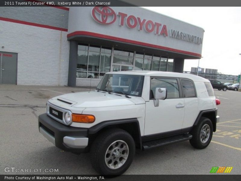 Iceberg White / Dark Charcoal 2011 Toyota FJ Cruiser 4WD