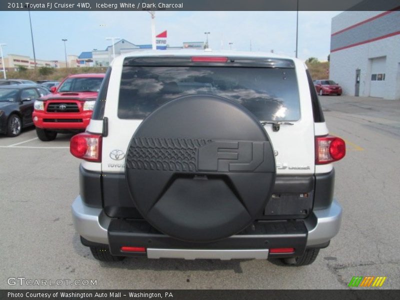 Iceberg White / Dark Charcoal 2011 Toyota FJ Cruiser 4WD