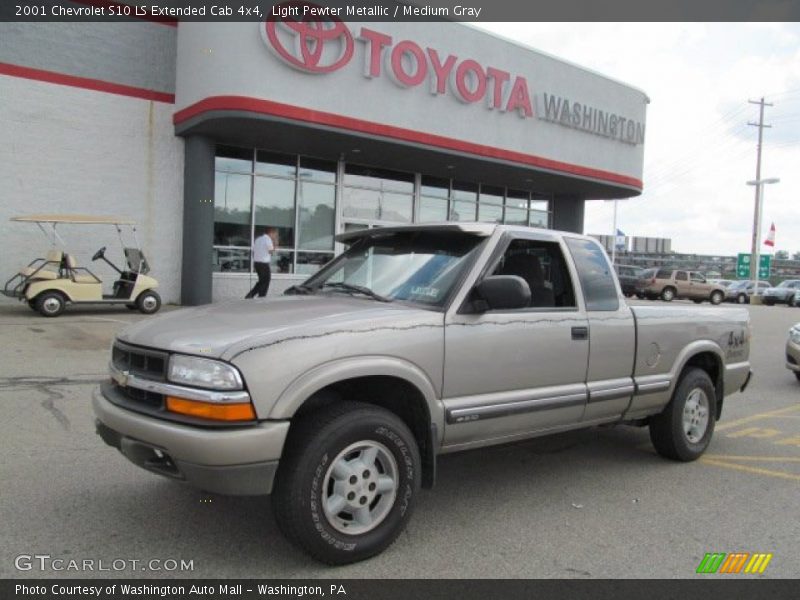 Light Pewter Metallic / Medium Gray 2001 Chevrolet S10 LS Extended Cab 4x4