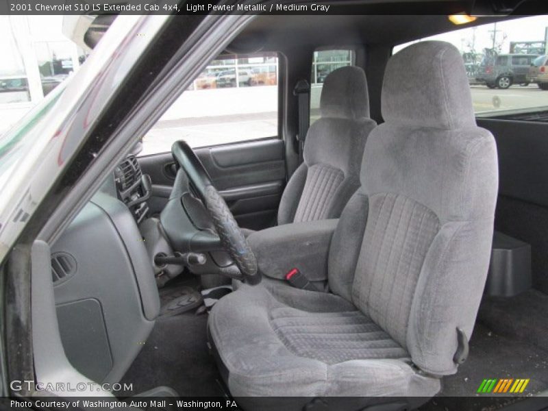 Light Pewter Metallic / Medium Gray 2001 Chevrolet S10 LS Extended Cab 4x4