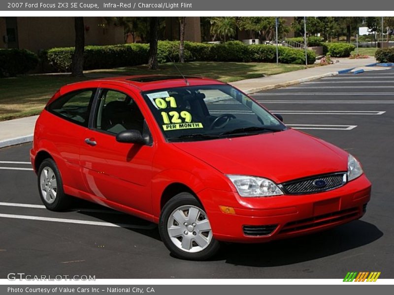 Infra-Red / Charcoal/Light Flint 2007 Ford Focus ZX3 SE Coupe
