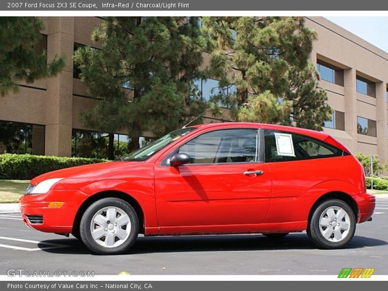 Infra-Red / Charcoal/Light Flint 2007 Ford Focus ZX3 SE Coupe
