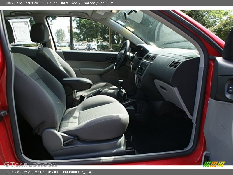 Infra-Red / Charcoal/Light Flint 2007 Ford Focus ZX3 SE Coupe