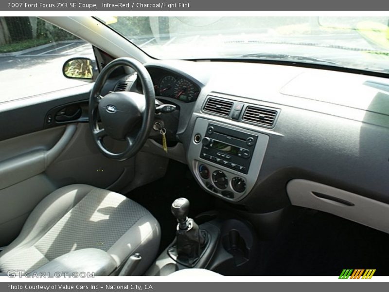 Infra-Red / Charcoal/Light Flint 2007 Ford Focus ZX3 SE Coupe