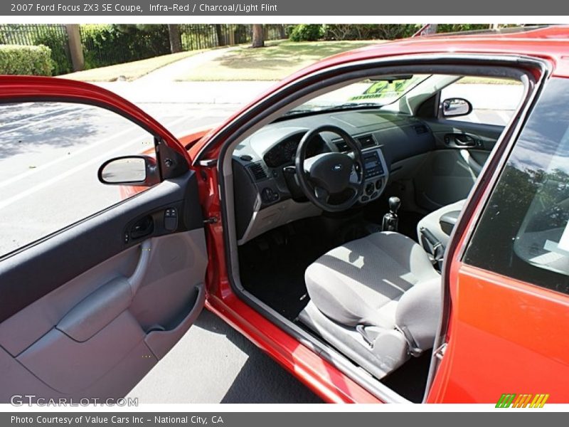 Infra-Red / Charcoal/Light Flint 2007 Ford Focus ZX3 SE Coupe