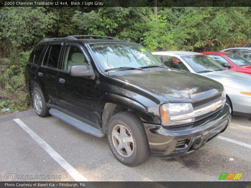 Black / Light Gray 2006 Chevrolet TrailBlazer LS 4x4