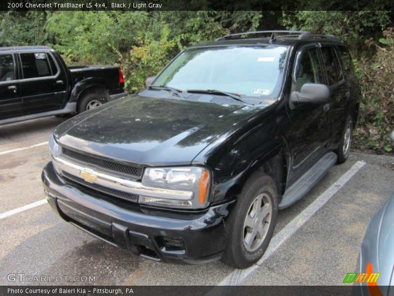 Black / Light Gray 2006 Chevrolet TrailBlazer LS 4x4