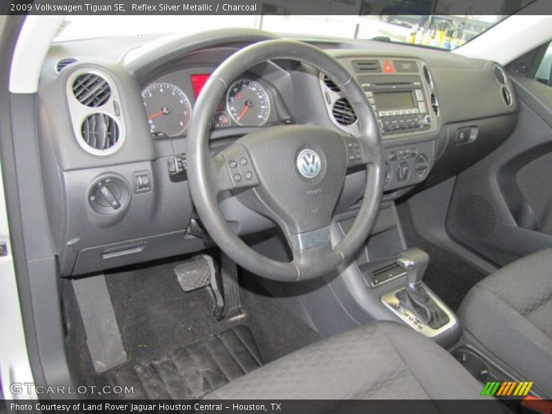 Reflex Silver Metallic / Charcoal 2009 Volkswagen Tiguan SE