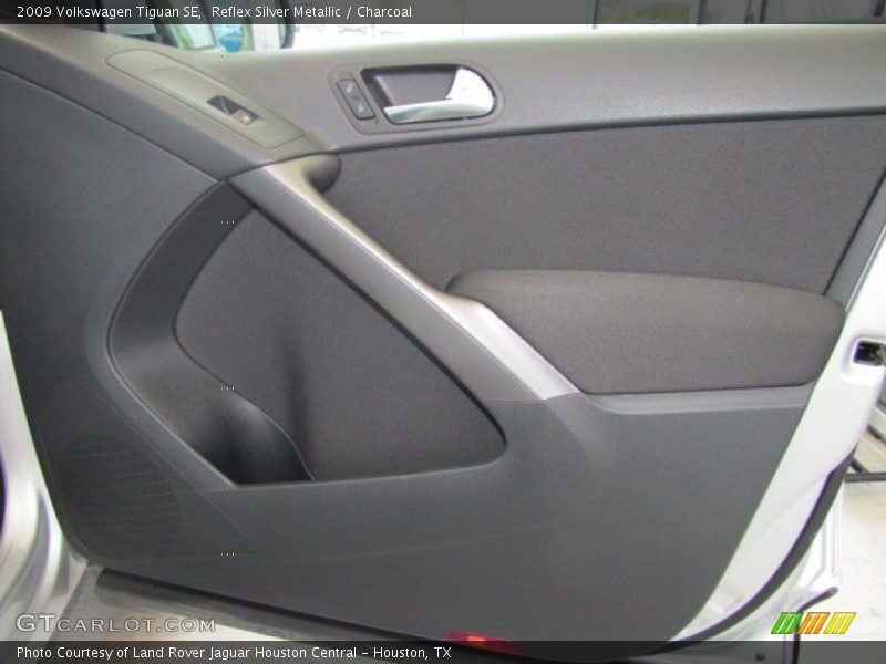 Reflex Silver Metallic / Charcoal 2009 Volkswagen Tiguan SE