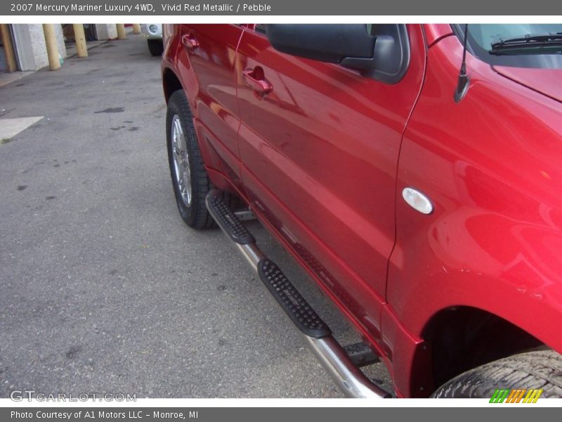 Vivid Red Metallic / Pebble 2007 Mercury Mariner Luxury 4WD
