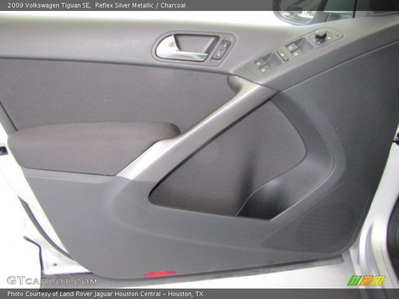 Reflex Silver Metallic / Charcoal 2009 Volkswagen Tiguan SE