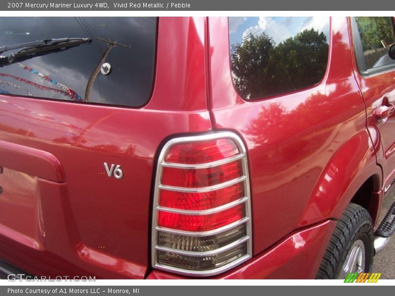 Vivid Red Metallic / Pebble 2007 Mercury Mariner Luxury 4WD