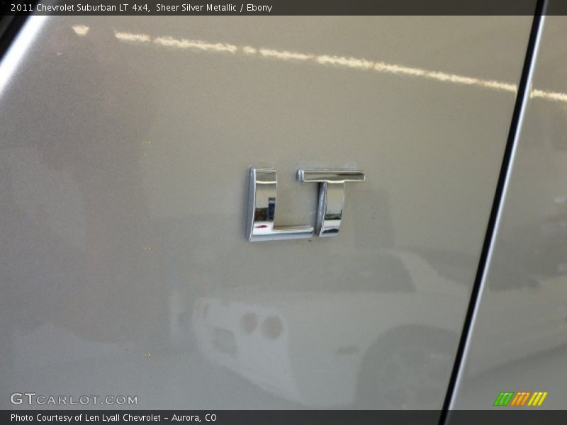 Sheer Silver Metallic / Ebony 2011 Chevrolet Suburban LT 4x4