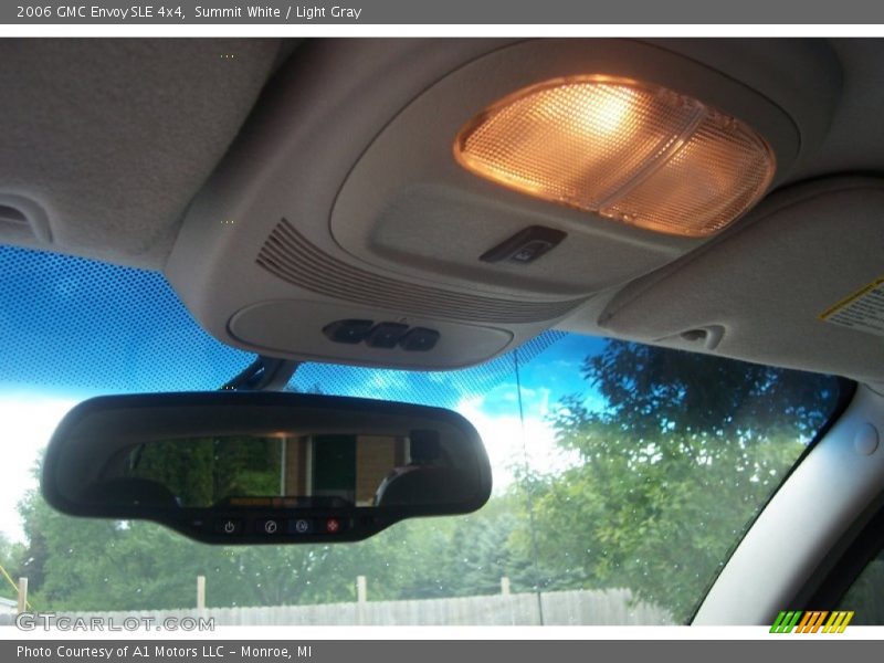 Summit White / Light Gray 2006 GMC Envoy SLE 4x4