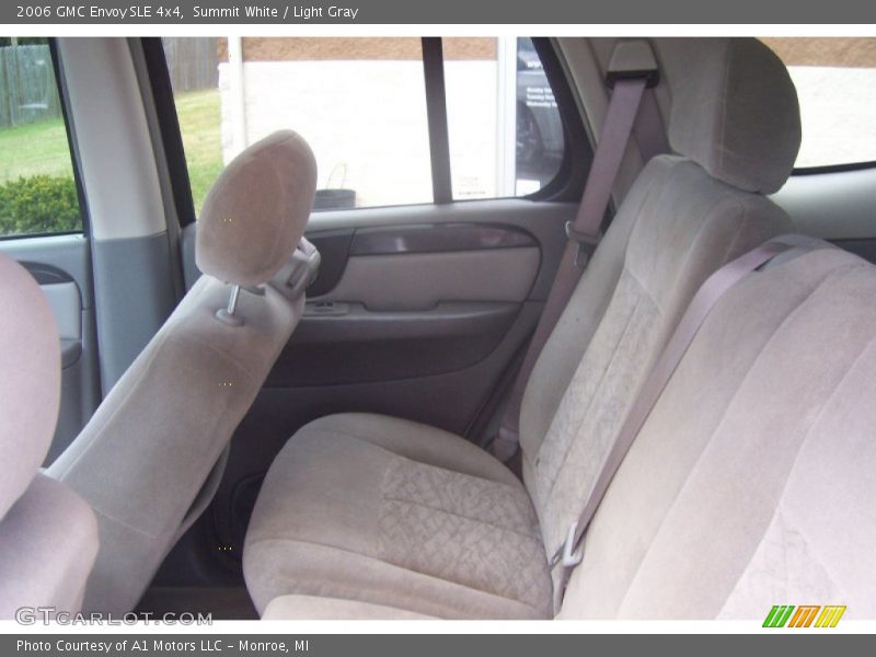 Summit White / Light Gray 2006 GMC Envoy SLE 4x4