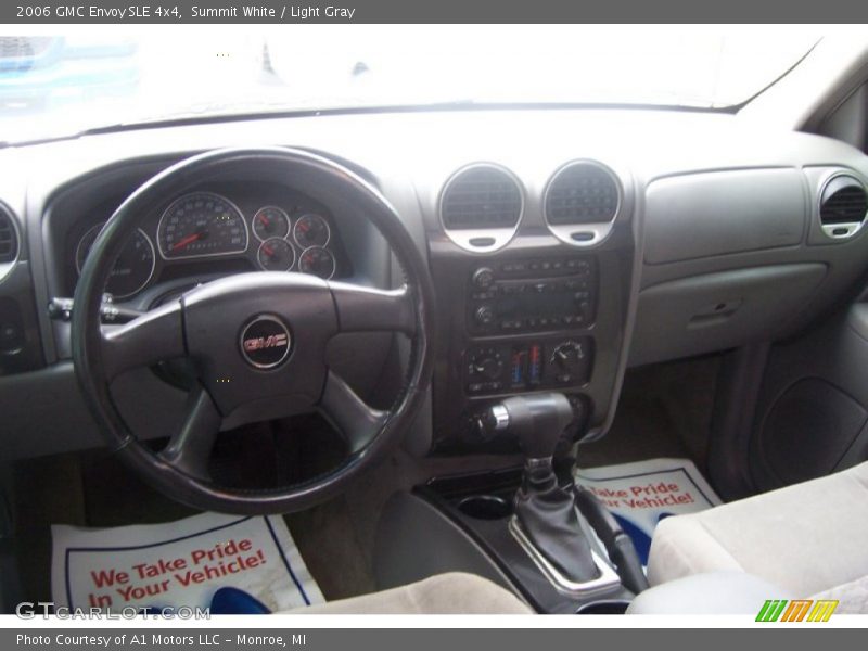Summit White / Light Gray 2006 GMC Envoy SLE 4x4