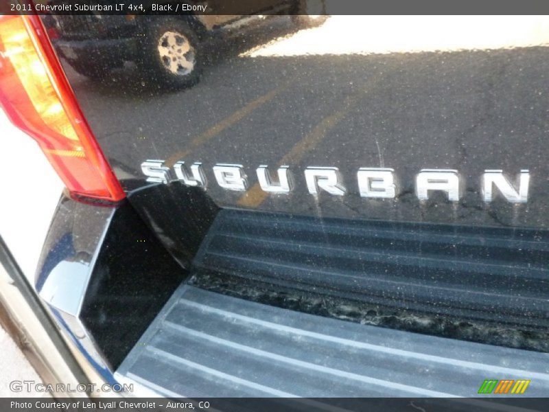 Black / Ebony 2011 Chevrolet Suburban LT 4x4
